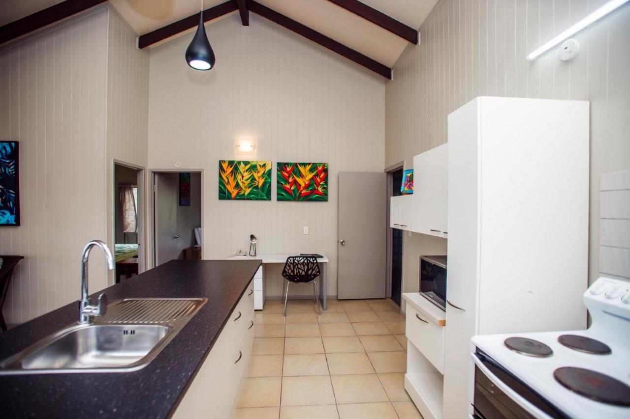 Nikao Beach Bungalows Раротонга Екстер'єр фото